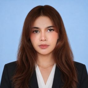 Delisha, Pengasuh di Perai