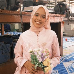 ain, Pengasuh di Kulai