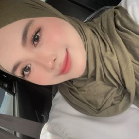 azwani, Babysitter in Paka