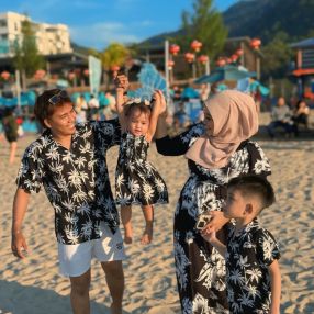 Asha, Family in Ayer Keroh