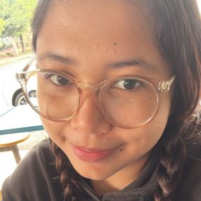 Alya, Pengasuh di Bayan Lepas
