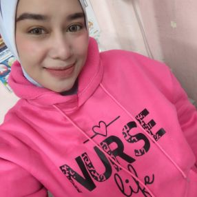 Nur, Babysitter in George Town