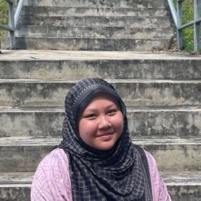 Fuzzy, Babysitter in Shah Alam