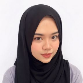 Nur, Babysitter in Pasir Gudang