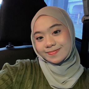 Qistina, Babysitter in Tanah Merah