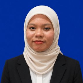 Haziqah, Babysitter in Bota