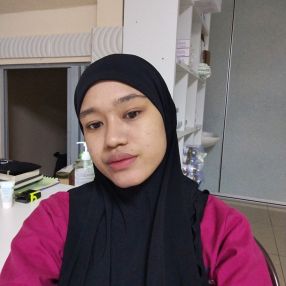 Sonia, Pengasuh di Mantin