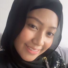 Nor, Babysitter in Ulu Tiram