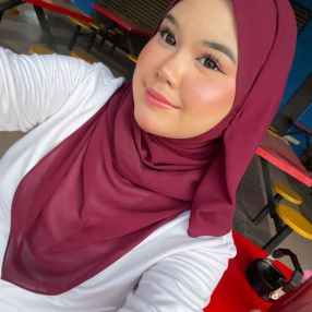 Izzati, Babysitter in Bandar Tun Razak