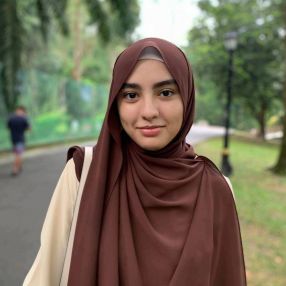 Razan, Babysitter in Kuantan