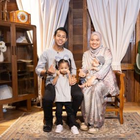 Nur, Family in Melaka