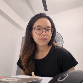 January, Babysitter in Petaling Jaya