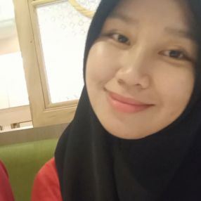 Fitri Alieya, Pengasuh di Senai
