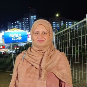 Nazia, Babysitter in Klang