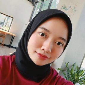 Nur Nilam Sari, Pengasuh di Kajang