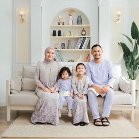 Nur, Keluarga di Serendah