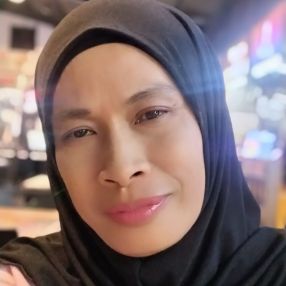 Siti, Pengasuh di Mantin