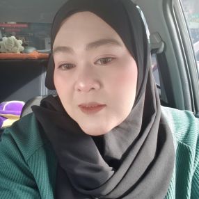Afaeza, Pengasuh di Ipoh