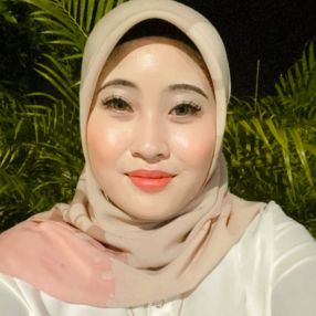 Diyana, Babysitter in Batu Pahat