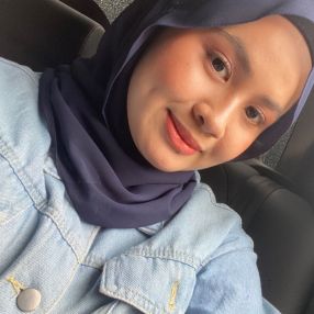 Izzati, Pengasuh di Kuala Terengganu