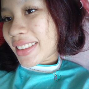 Adelina, Babysitter in Asajaya