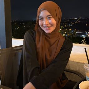 Siti, Babysitter in Padang Serai