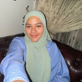 Zetty, Pengasuh di Shah Alam