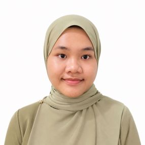 Aisyah, Pengasuh di Banting