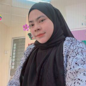 SITI AISHAH, Pengasuh di Putrajaya