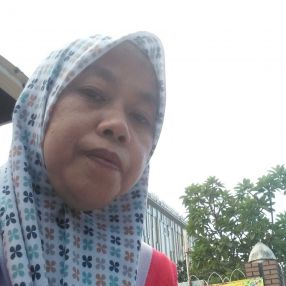 Meyna, Pengasuh di Batu Gajah