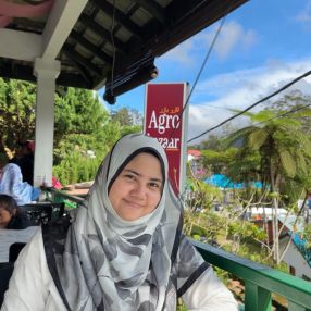 Nabila, Pengasuh di Melaka