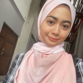 Huda, Pengasuh di Kuala Terengganu