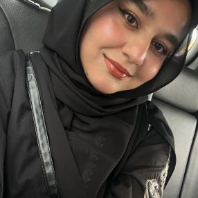 Nur Aishah Binti, Pengasuh di Serendah