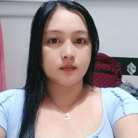Beverly, Babysitter in George Town