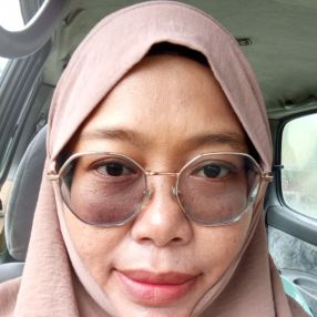 Rosdiana, Pengasuh di Sungai Pelek