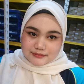 Nur, Babysitter in Kuala Krai