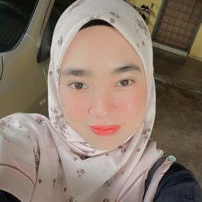 Nur, Babysitter in Kuala Sungai Baru