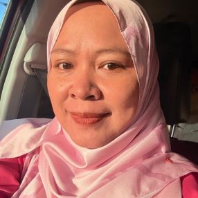 Ria, Pengasuh di Bestari Jaya