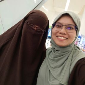 Syifaleyas, Keluarga di Seremban