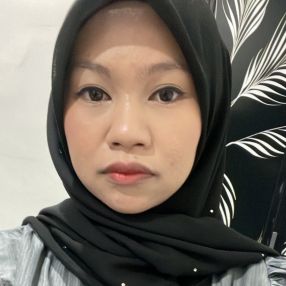 Nurul, Pengasuh di Simpang