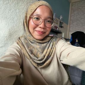 Siti, Pengasuh di Kuala Terengganu