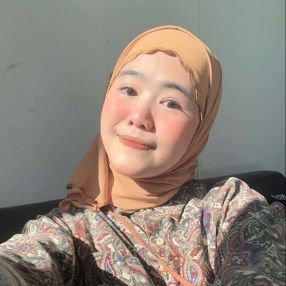 Aliya, Babysitter in Sandakan