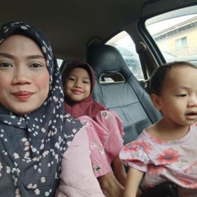 Eyla, Babysitter in Tuaran