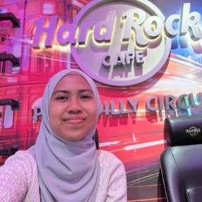 Aina, Babysitter in Semenyih
