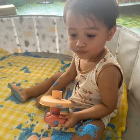Sofia, Keluarga di Pekan Nanas