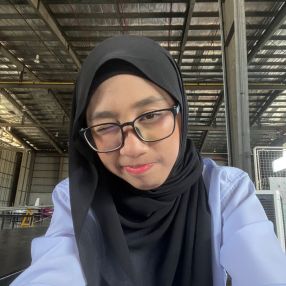 Qishmah, Babysitter in Dengkil