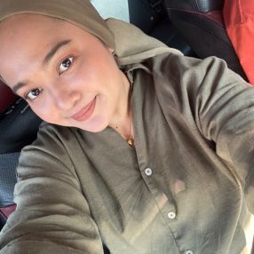 Atierah, Babysitter in Melaka