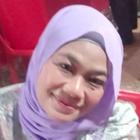 Ease, Pengasuh di Cyberjaya