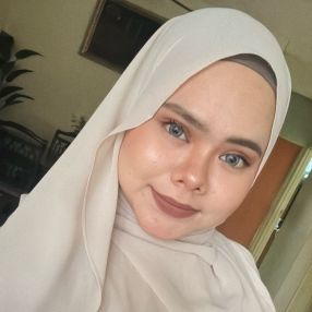Aqish, Pengasuh di Kepala Batas