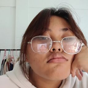 Greyatom, Pengasuh di Sibu